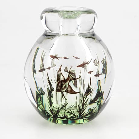 EDWARD HALD. A glass “Fish Graal” vase signed Orrefors.