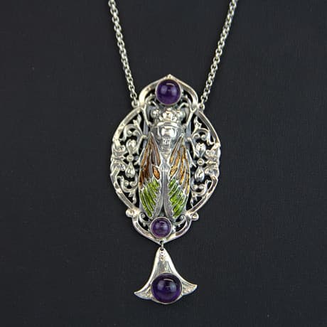 ART NOUVEAU STYLE SILVER NECKLACE.