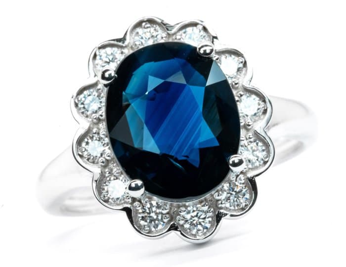 Ring - 18 kt. White gold - 3.75ct. tw. Sapphire - Diamond - Deep Blue (No Heat)