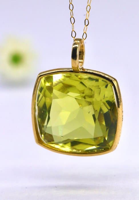 Pendant - 18 kt. Yellow gold - 10.00ct. tw. Citrine