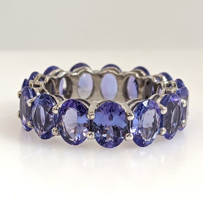 Ring - 14 kt. White gold - 11.66ct. tw. Tanzanite - GCI