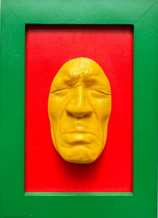 Gregos (1972) - Small yellow sadness on red background-green frame