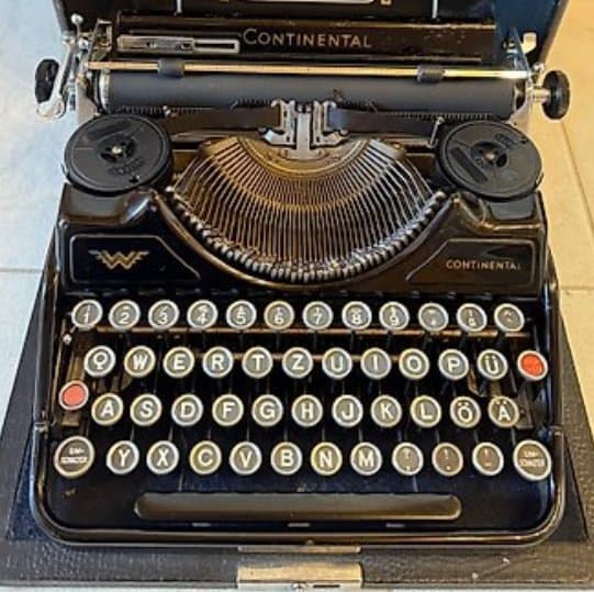 Continental Portable Wanderer Werke Siegmar-Schönau b. Chemnitz - Typewriter - 1940-1950